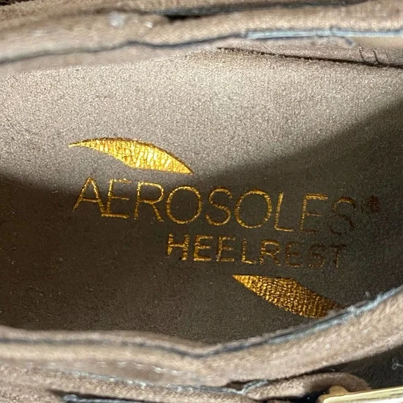 Aerosoles Heels Brown Seascape Taupe Faux Suede Zipper Booties Size 9M - Picture 5 of 7